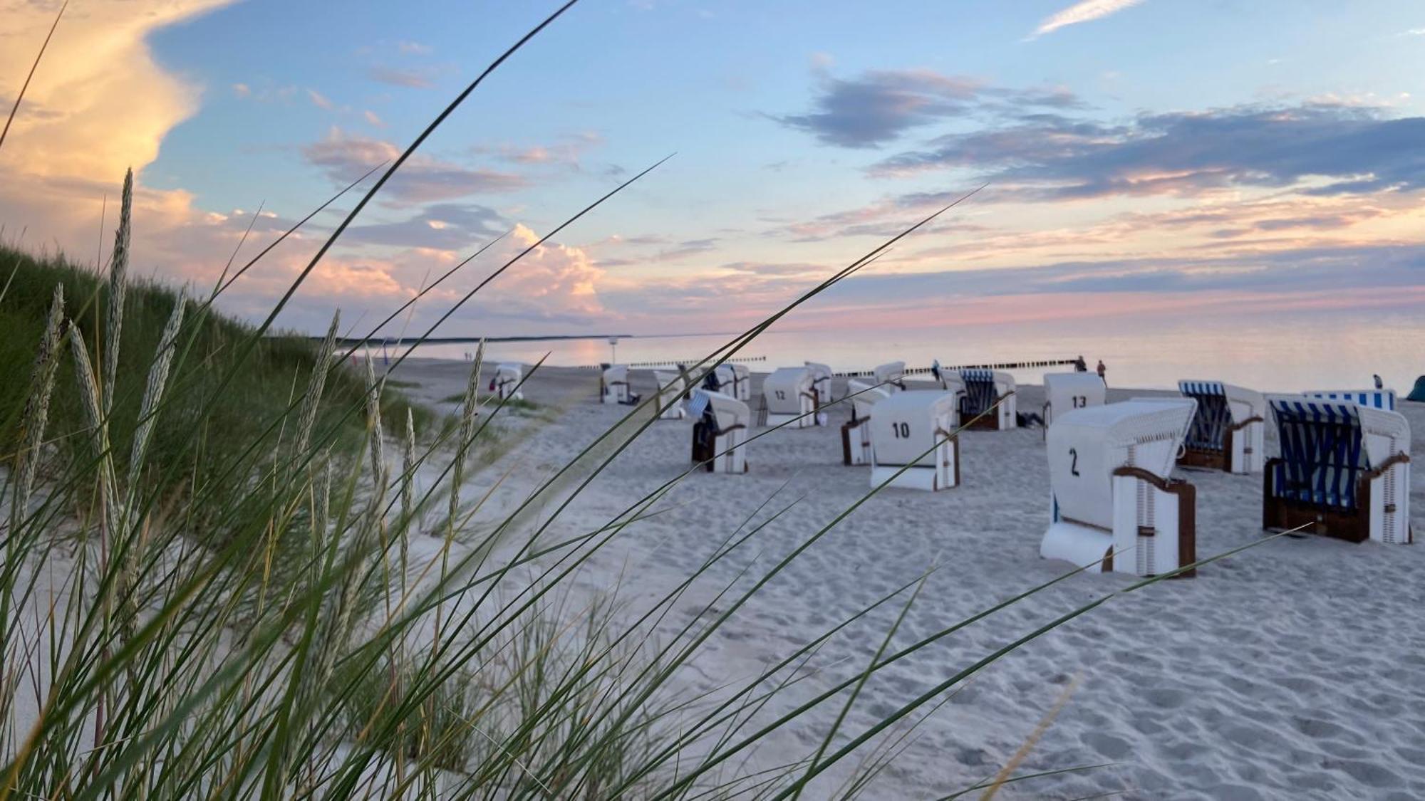 Ferienwohnung Strandkoje Dierhagen Buitenkant foto
